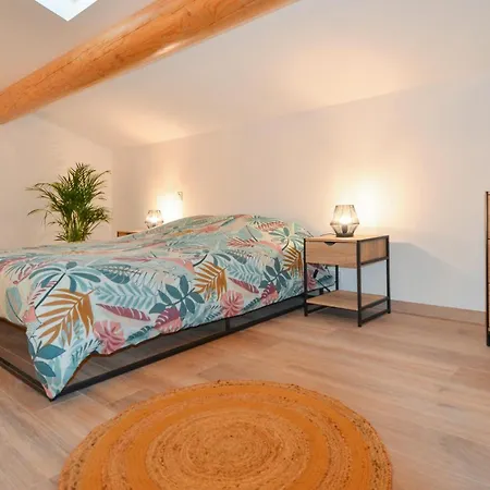 Ricard Holiday home Arles